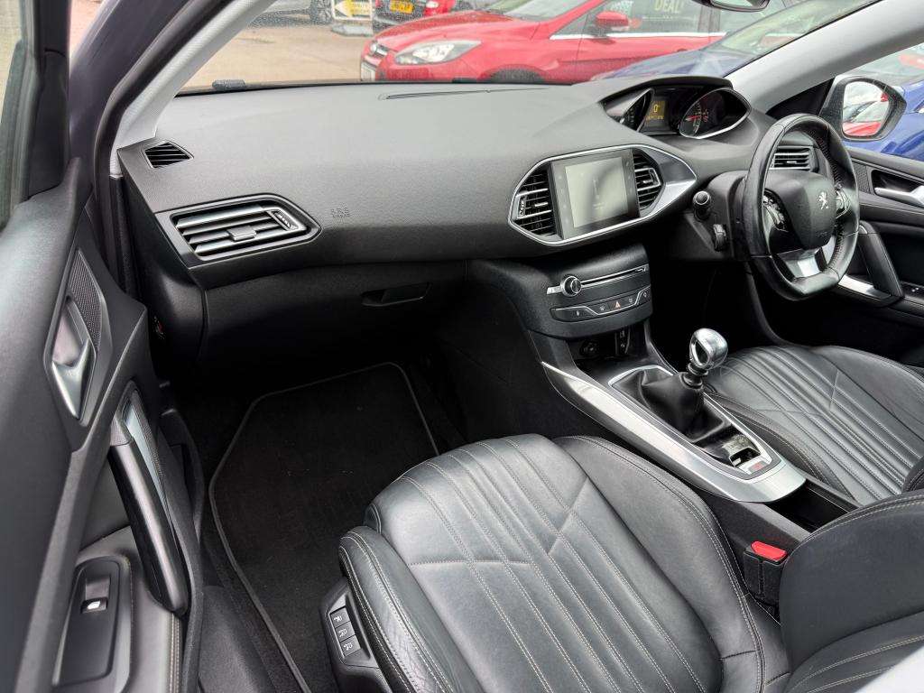 2016 PEUGEOT 308 2016 PEUGEOT 308
