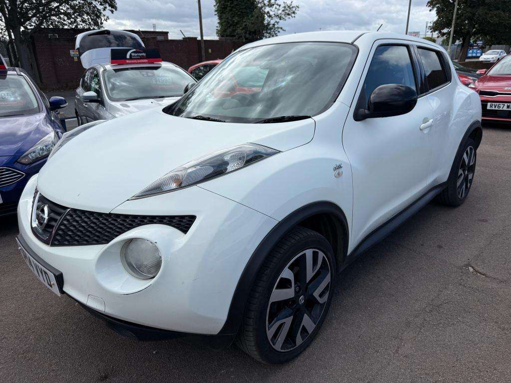 A 2014 NISSAN JUKE N-tec A 2014 NISSAN JUKE N-tec