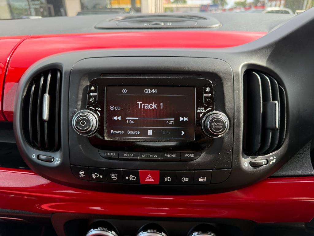 2013 FIAT 500L 2013 FIAT 500L