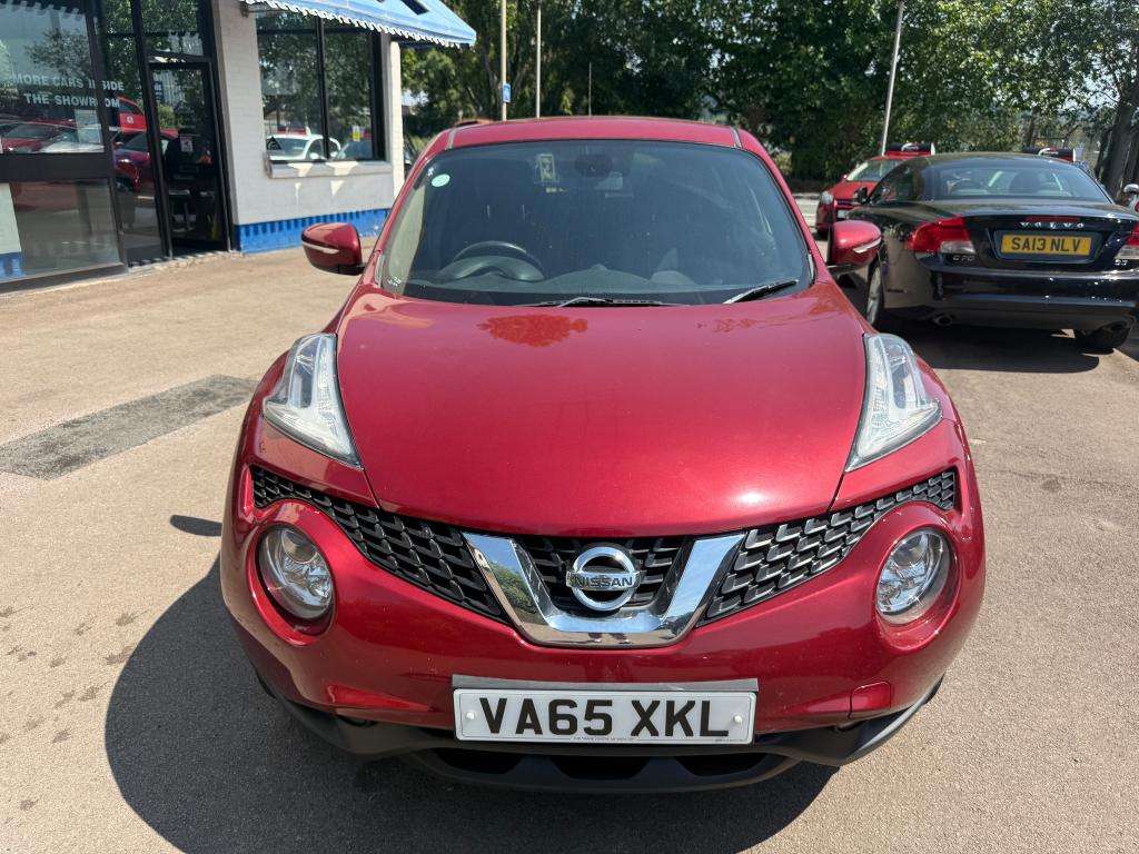 A 2016 NISSAN JUKE N-connecta Dig-t A 2016 NISSAN JUKE N-connecta Dig-t