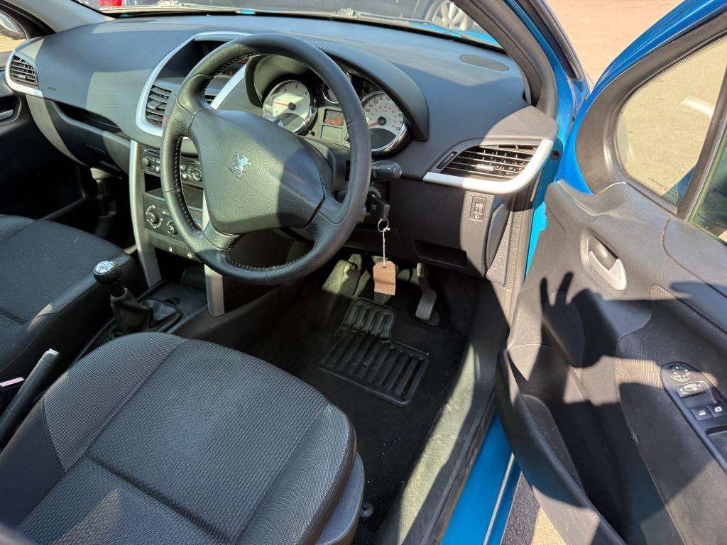 2012 PEUGEOT 207 2012 PEUGEOT 207