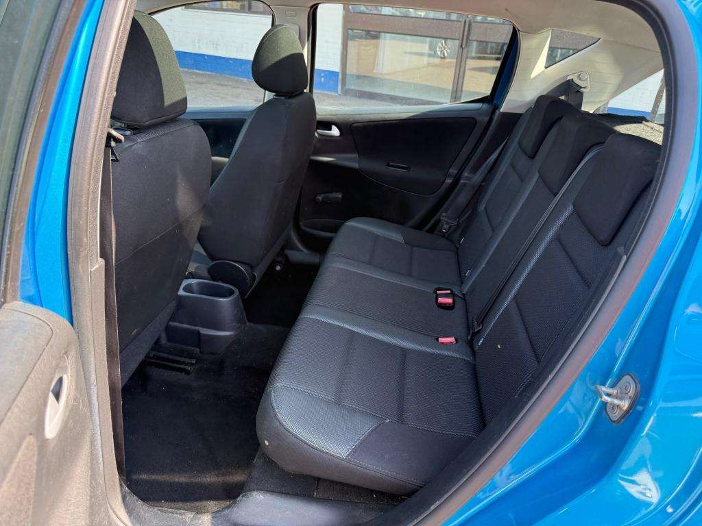 2012 PEUGEOT 207 2012 PEUGEOT 207