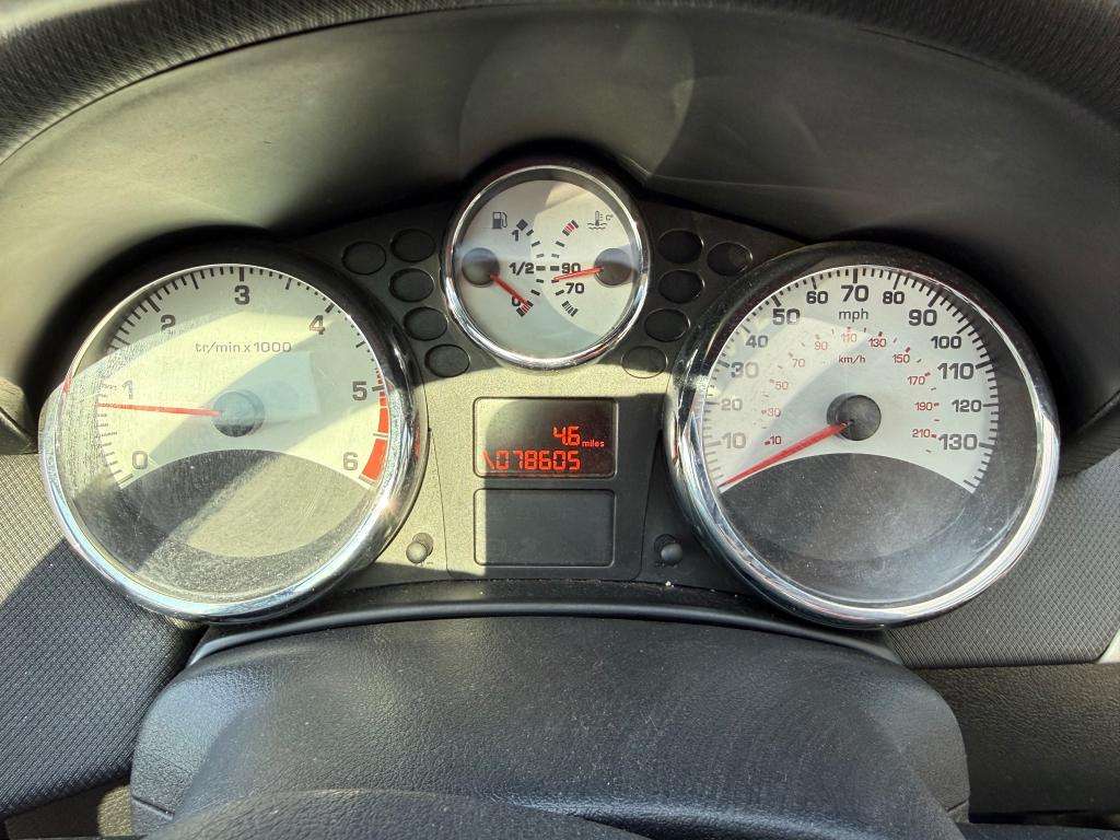 2012 PEUGEOT 207 2012 PEUGEOT 207
