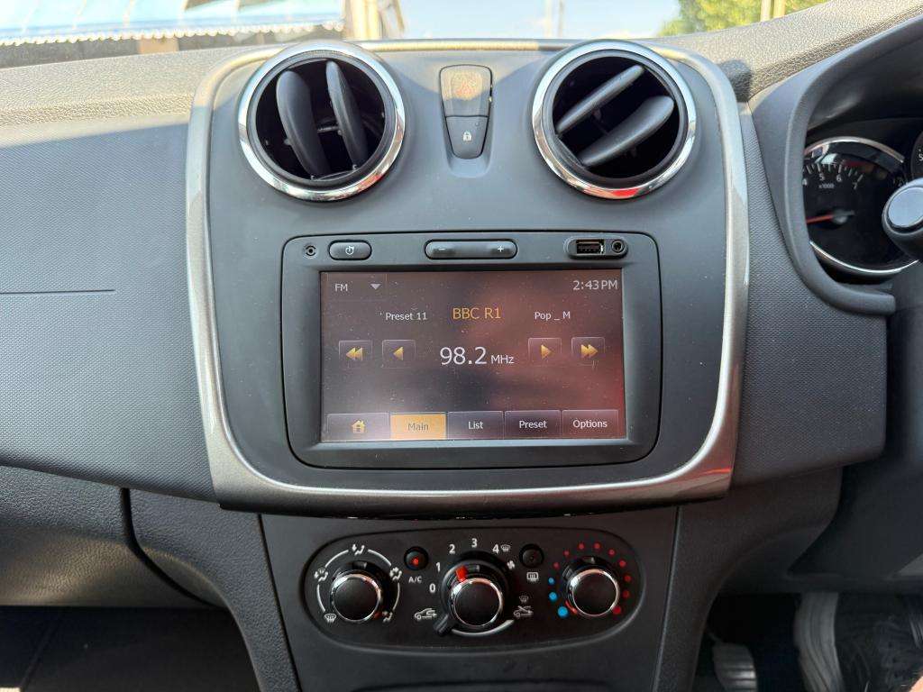 2015 DACIA SANDERO 2015 DACIA SANDERO