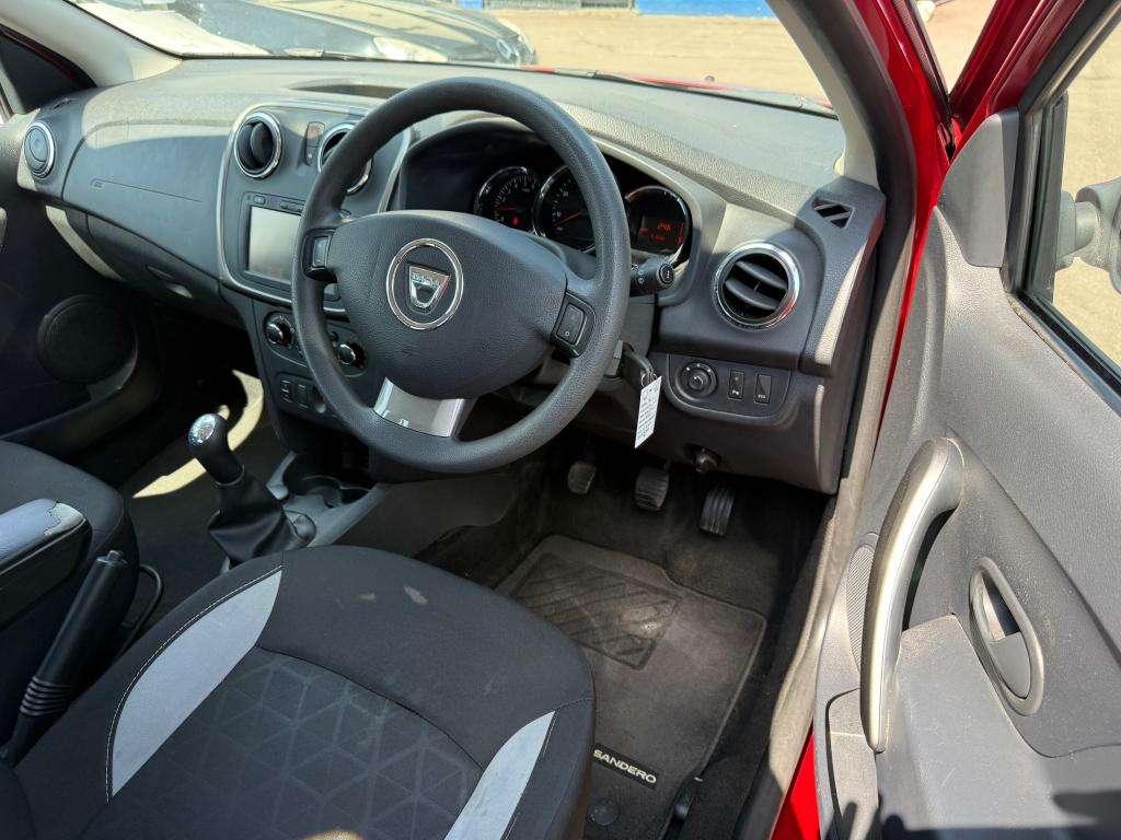 2015 DACIA SANDERO 2015 DACIA SANDERO