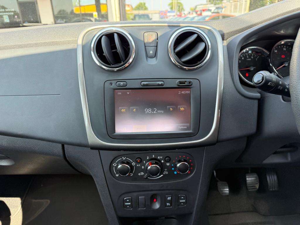 2015 DACIA SANDERO 2015 DACIA SANDERO