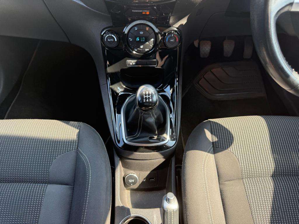2015 FORD FIESTA 2015 FORD FIESTA