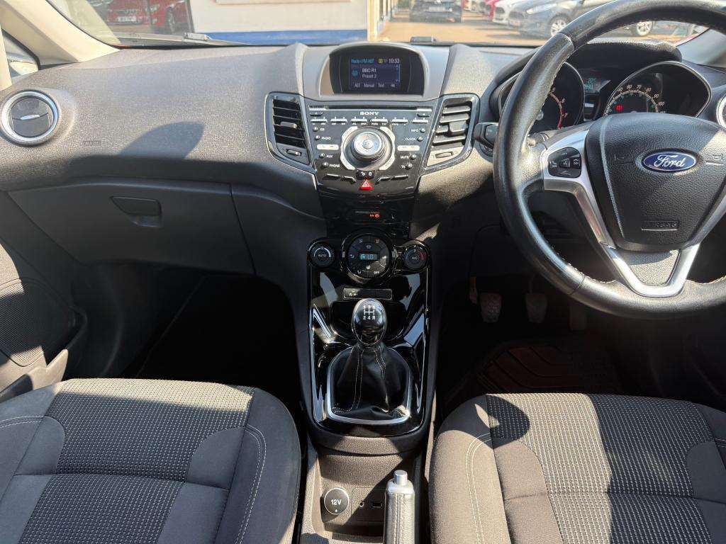 2015 FORD FIESTA 2015 FORD FIESTA