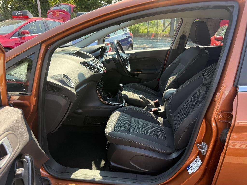 2015 FORD FIESTA 2015 FORD FIESTA