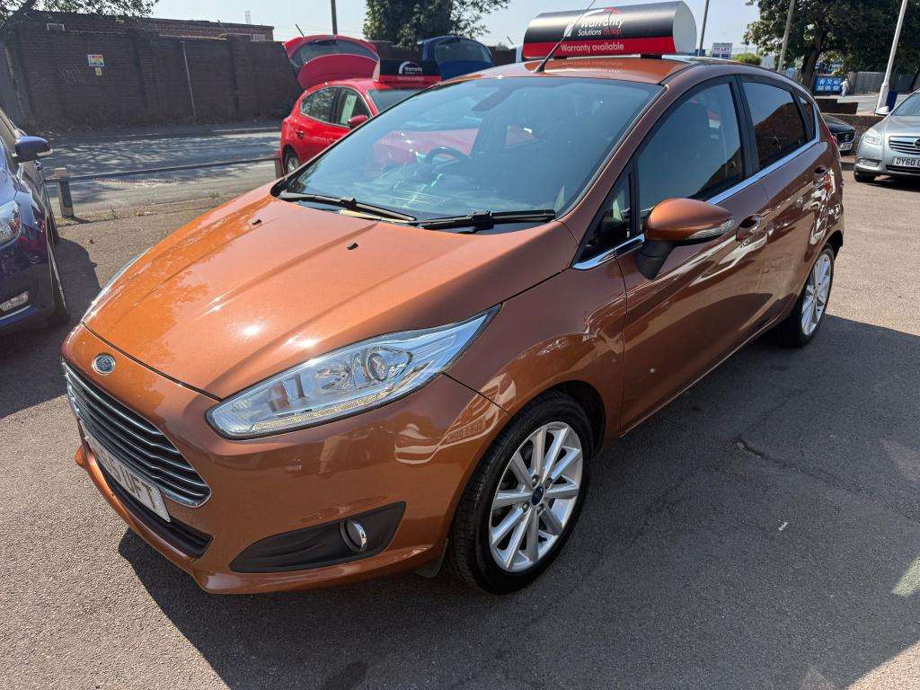 A 2015 FORD FIESTA Titanium T A 2015 FORD FIESTA Titanium T