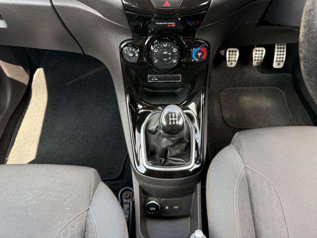2013 FORD FIESTA 2013 FORD FIESTA