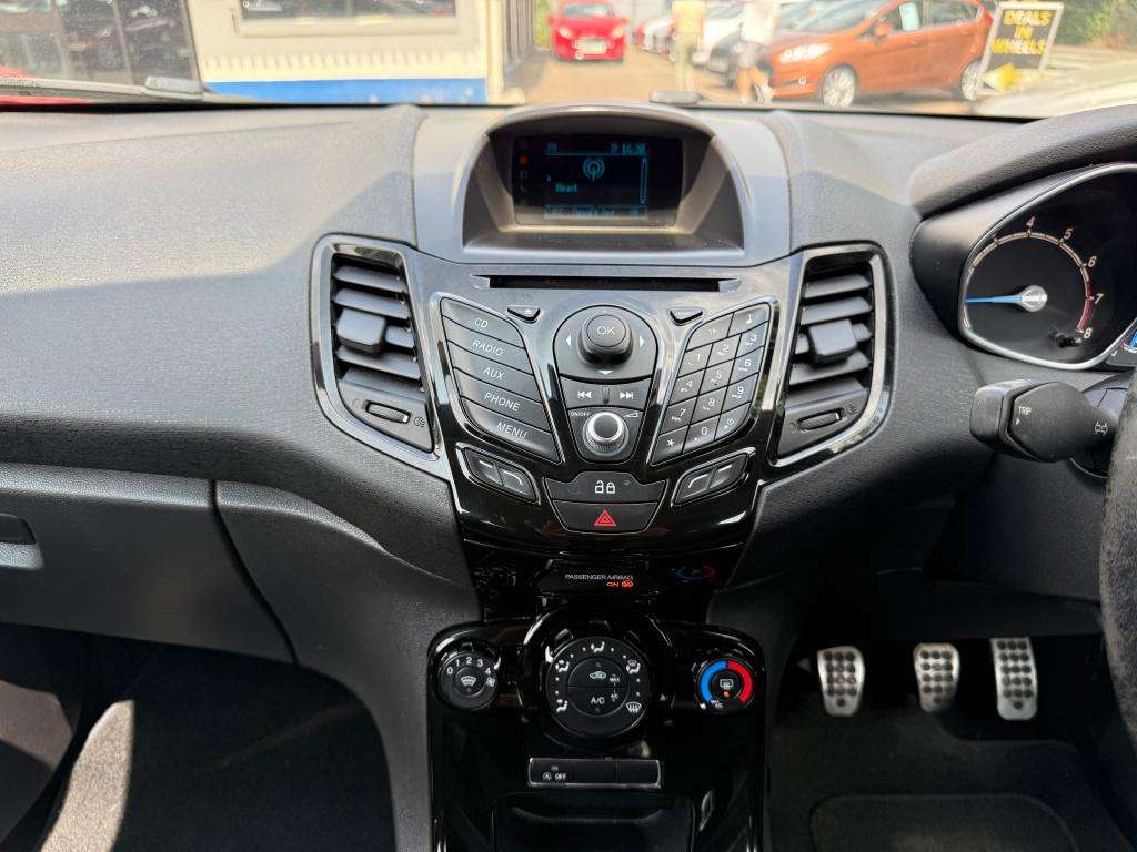 2013 FORD FIESTA 2013 FORD FIESTA