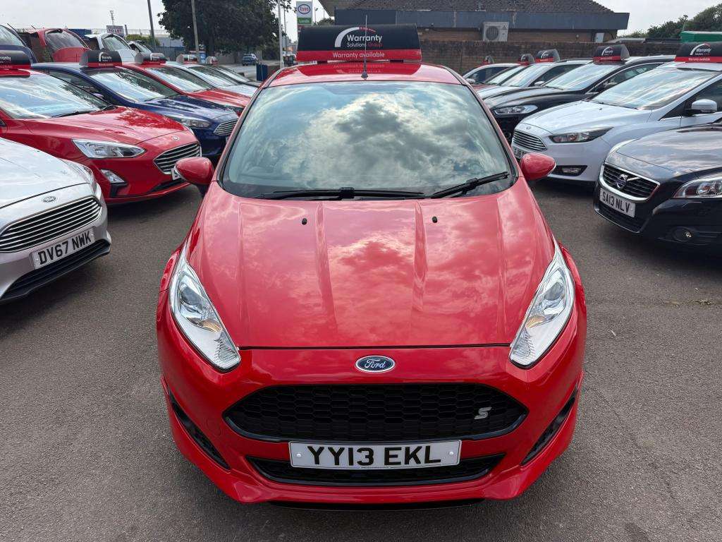 A 2013 FORD FIESTA Zetec S A 2013 FORD FIESTA Zetec S