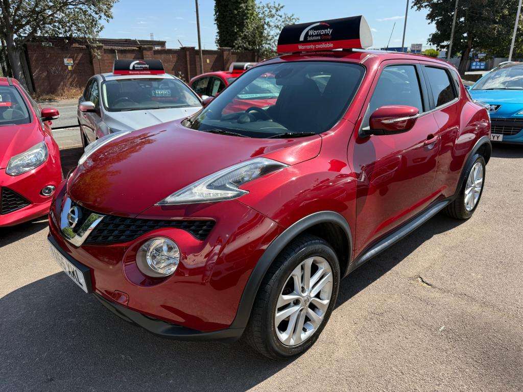 A 2016 NISSAN JUKE N-connecta Dig-t A 2016 NISSAN JUKE N-connecta Dig-t