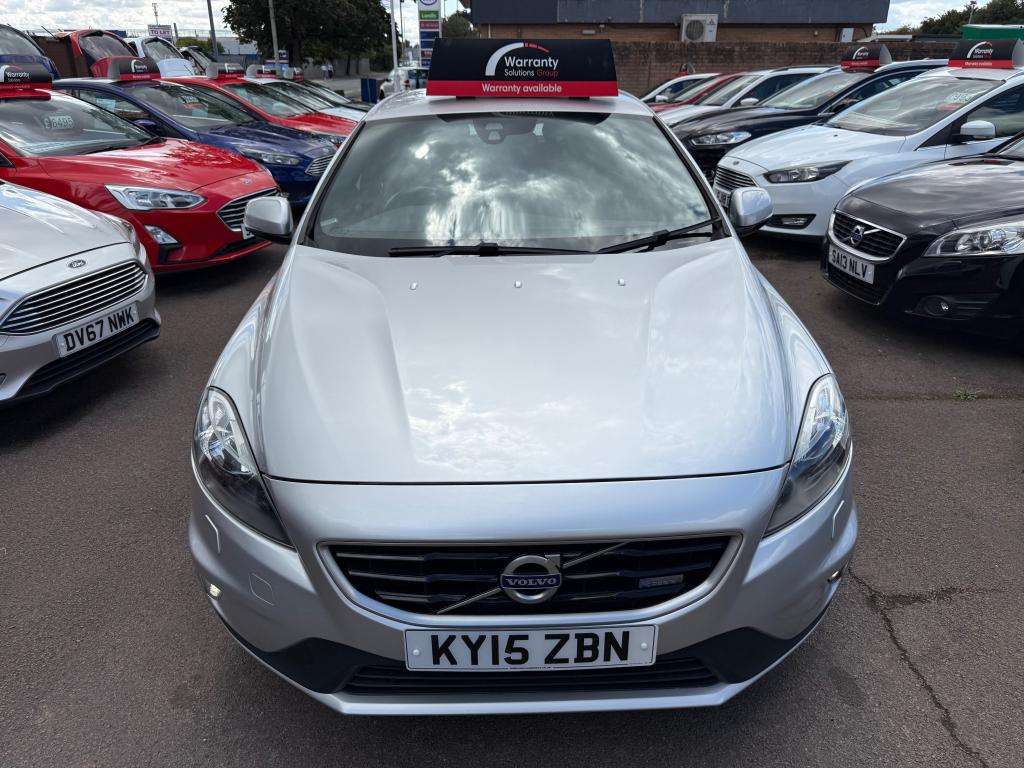 A 2015 VOLVO V40 R-design Nav D2 A 2015 VOLVO V40 R-design Nav D2