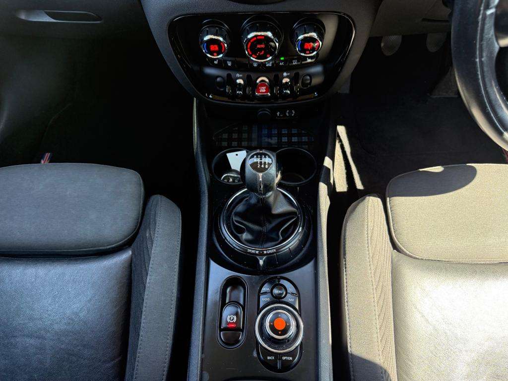 2016 MINI CLUBMAN 2016 MINI CLUBMAN
