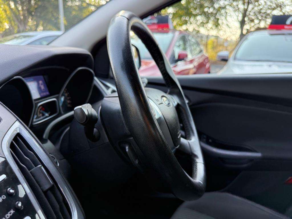 2012 FORD FOCUS 2012 FORD FOCUS