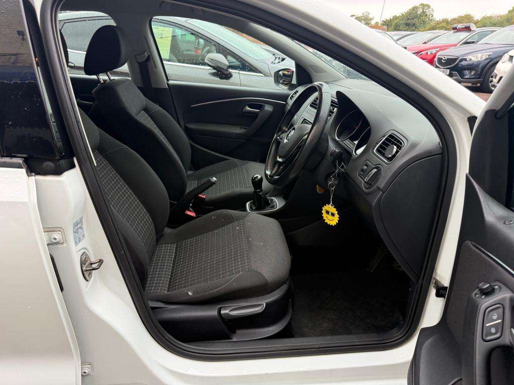 2015 VOLKSWAGEN POLO 2015 VOLKSWAGEN POLO