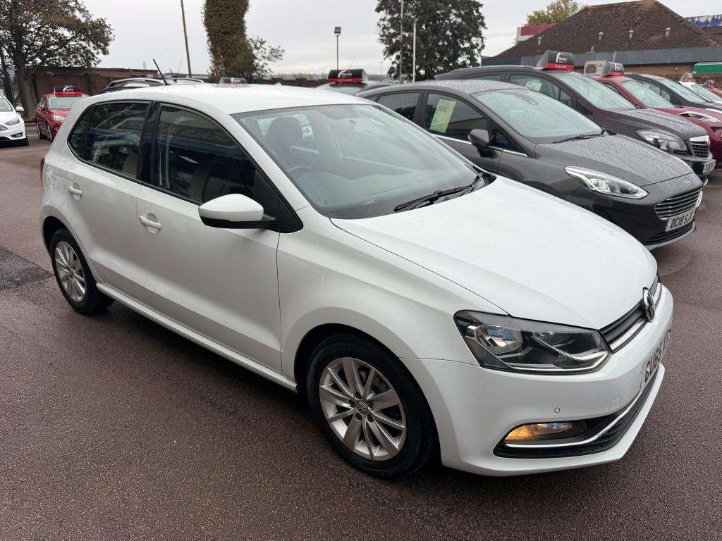 A 2015 VOLKSWAGEN POLO Se Tdi A 2015 VOLKSWAGEN POLO Se Tdi