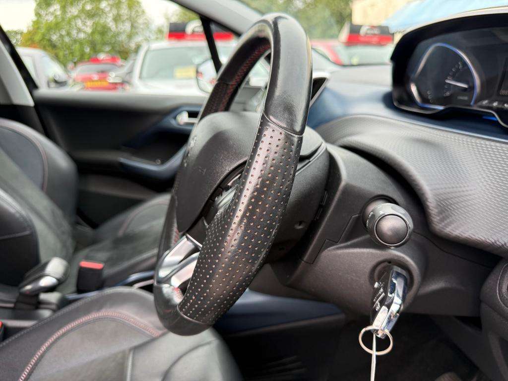 2015 PEUGEOT 2008 2015 PEUGEOT 2008