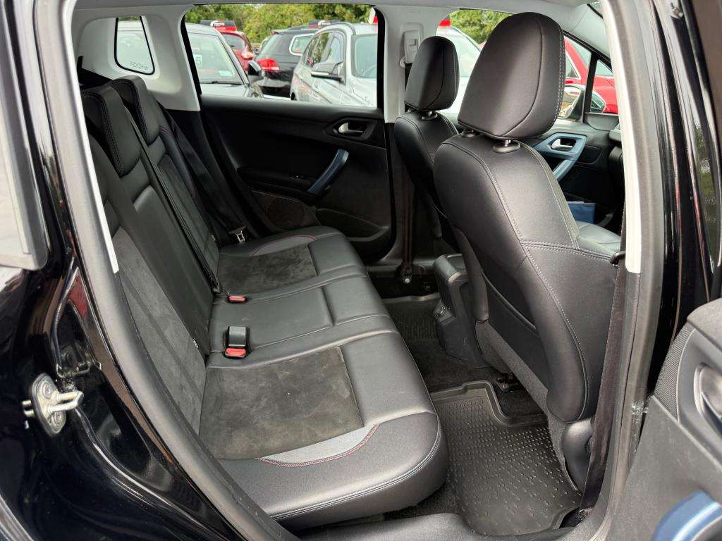 2015 PEUGEOT 2008 2015 PEUGEOT 2008