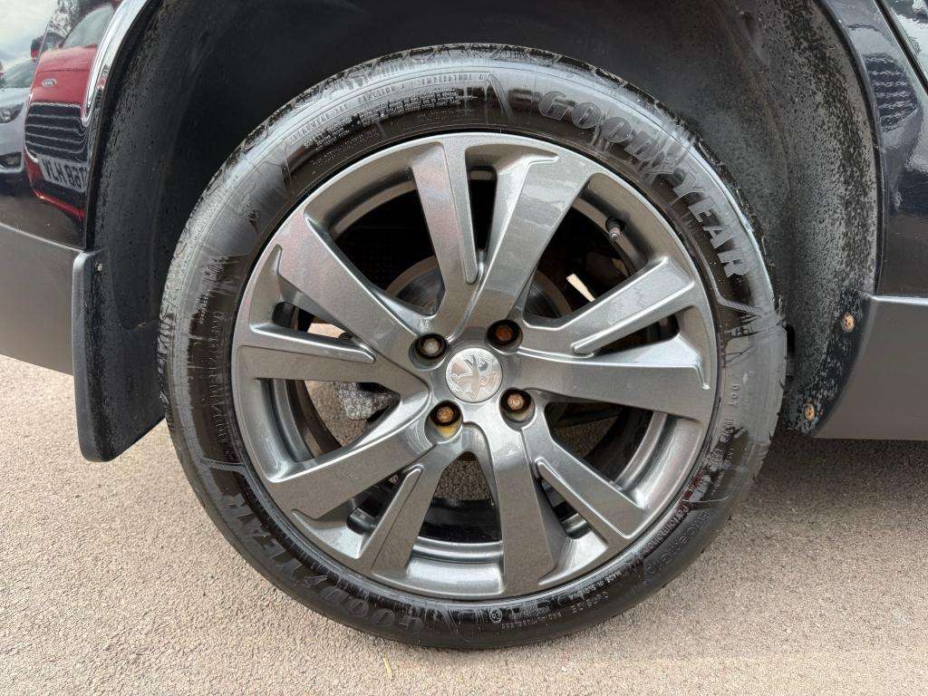 2015 PEUGEOT 2008 2015 PEUGEOT 2008