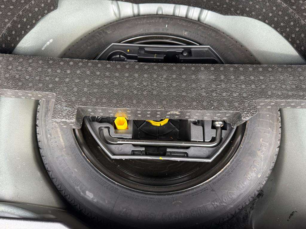 2015 PEUGEOT 2008 2015 PEUGEOT 2008