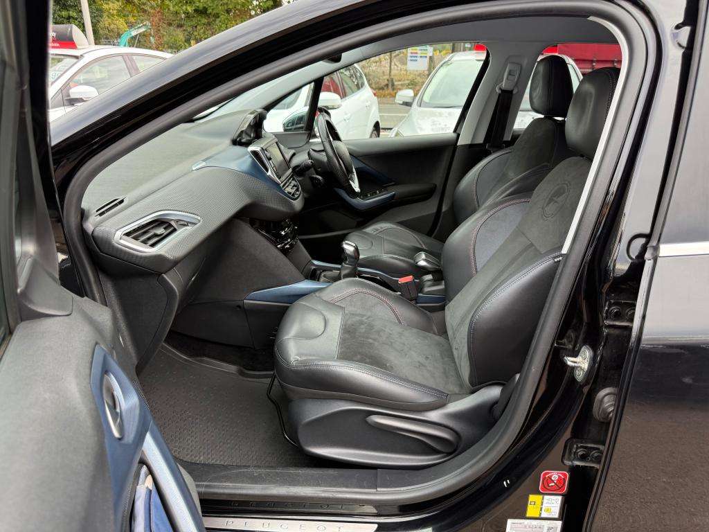 2015 PEUGEOT 2008 2015 PEUGEOT 2008