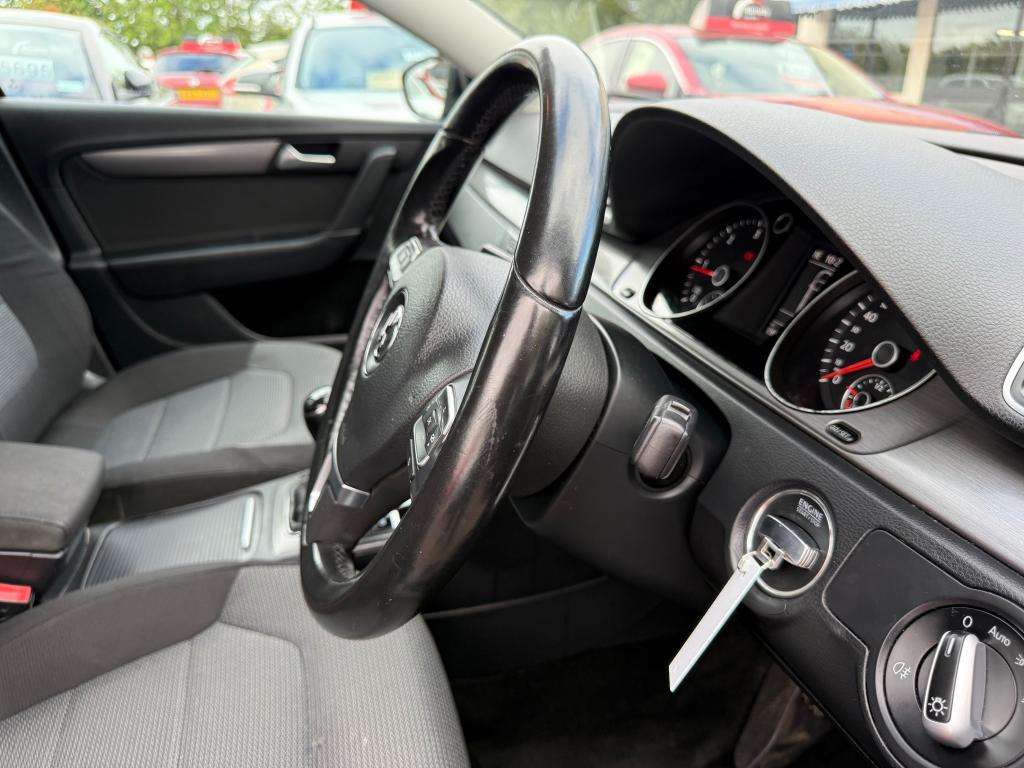 2013 VOLKSWAGEN PASSAT 2013 VOLKSWAGEN PASSAT