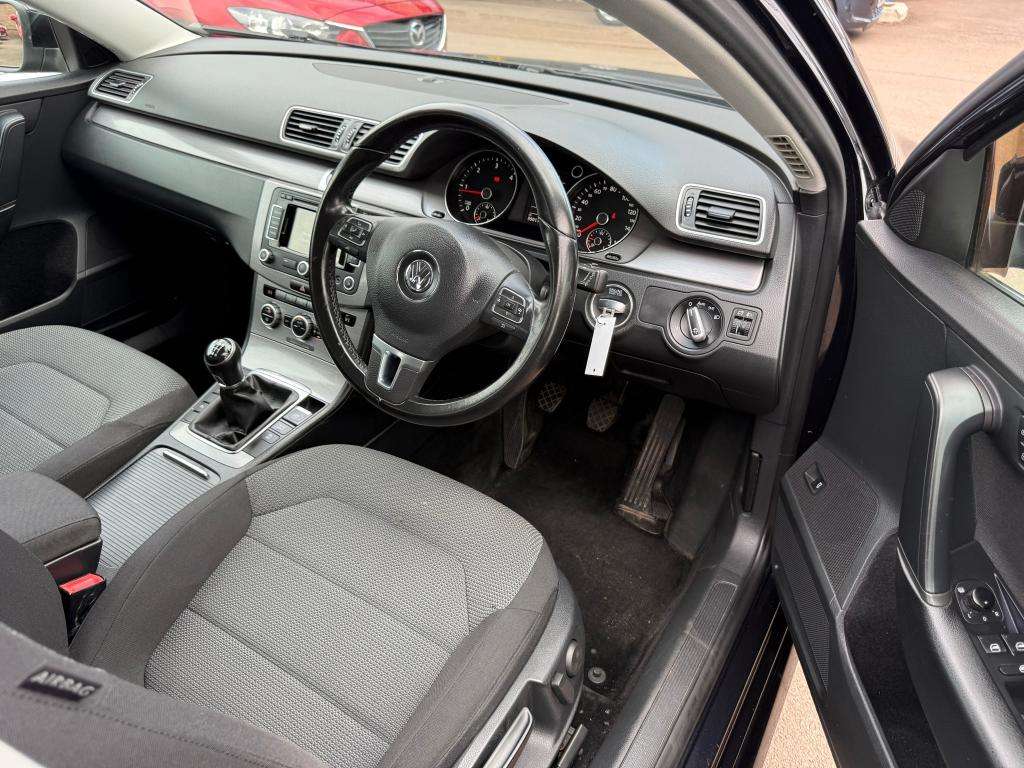 2013 VOLKSWAGEN PASSAT 2013 VOLKSWAGEN PASSAT