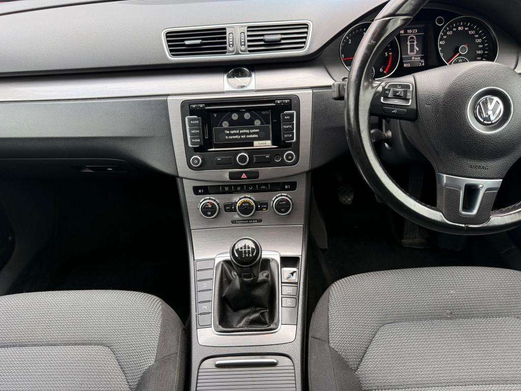 2013 VOLKSWAGEN PASSAT 2013 VOLKSWAGEN PASSAT
