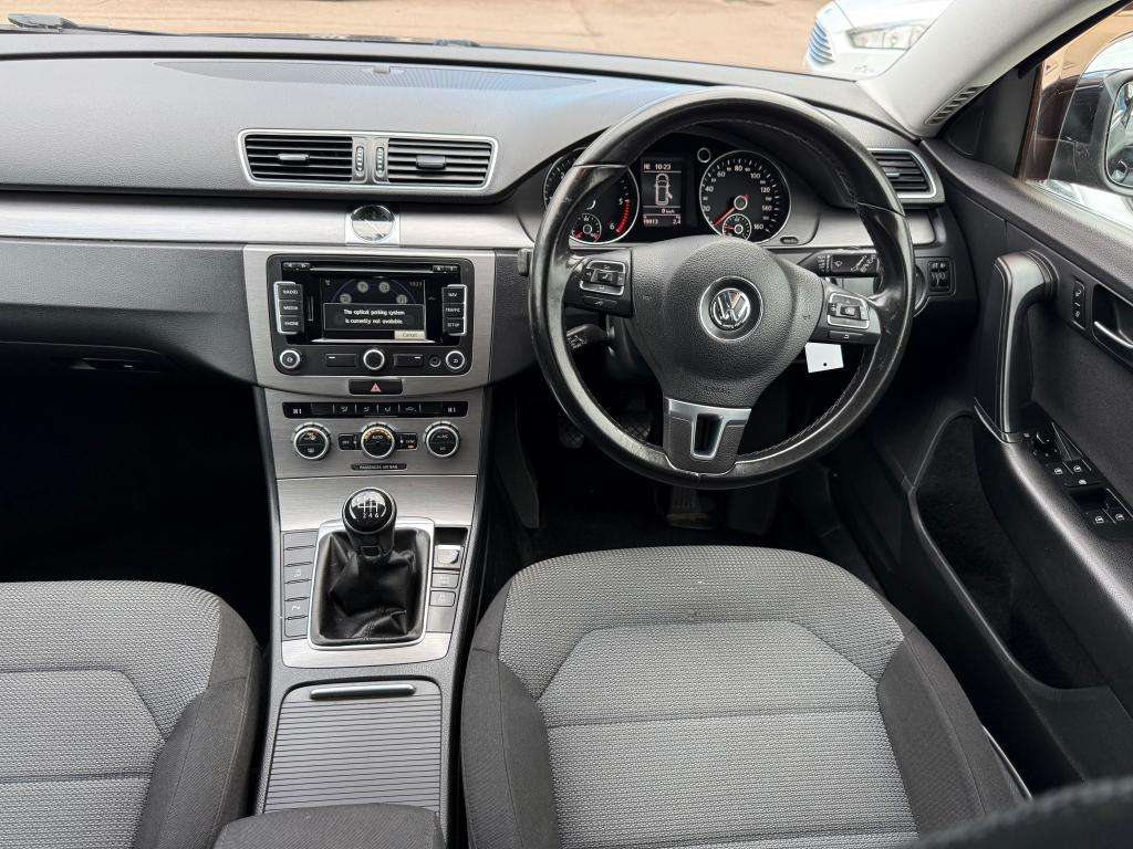 2013 VOLKSWAGEN PASSAT 2013 VOLKSWAGEN PASSAT