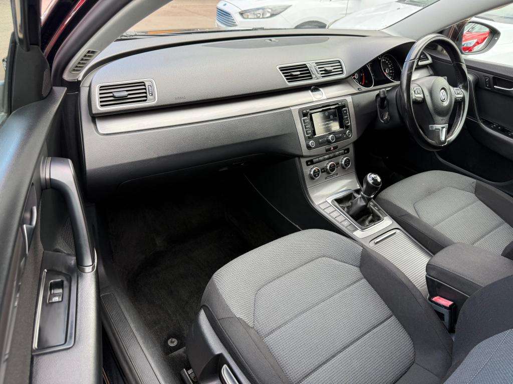 2013 VOLKSWAGEN PASSAT 2013 VOLKSWAGEN PASSAT