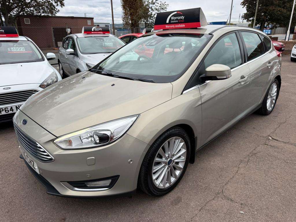A 2015 FORD FOCUS Titanium X A 2015 FORD FOCUS Titanium X