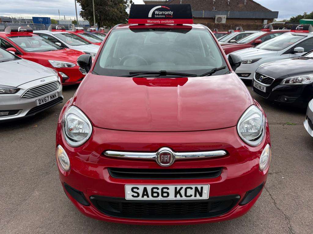 A 2016 FIAT 500X Pop A 2016 FIAT 500X Pop