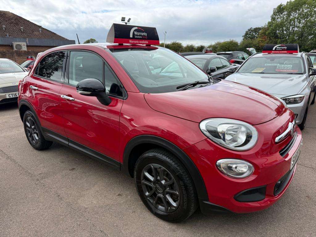 A 2016 FIAT 500X Pop A 2016 FIAT 500X Pop