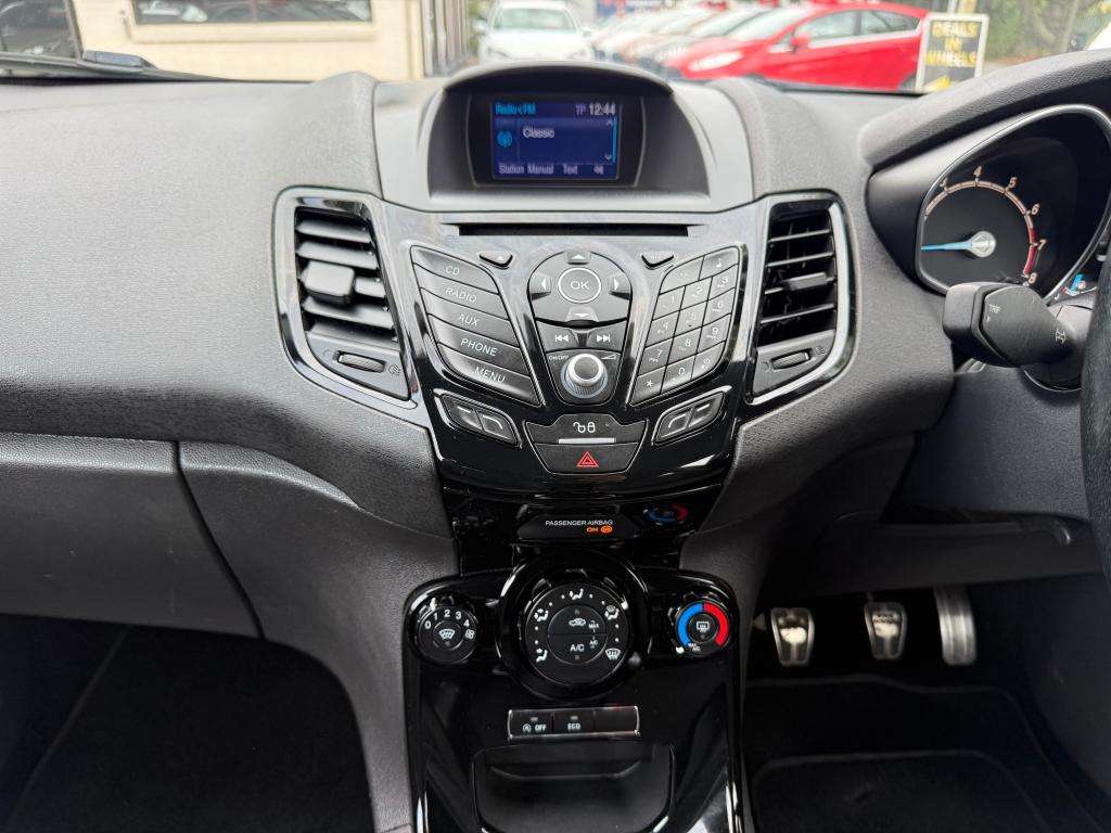 2016 FORD FIESTA 2016 FORD FIESTA