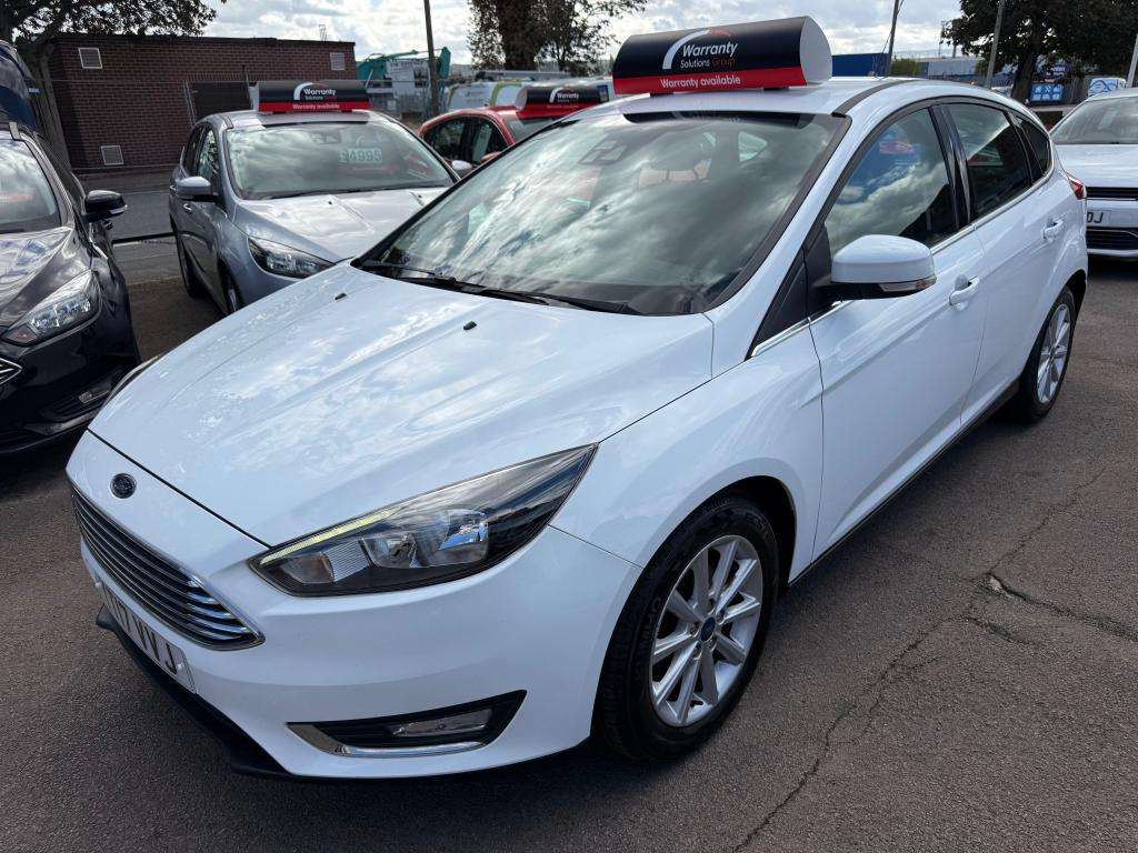 A 2017 FORD FOCUS Titanium A 2017 FORD FOCUS Titanium