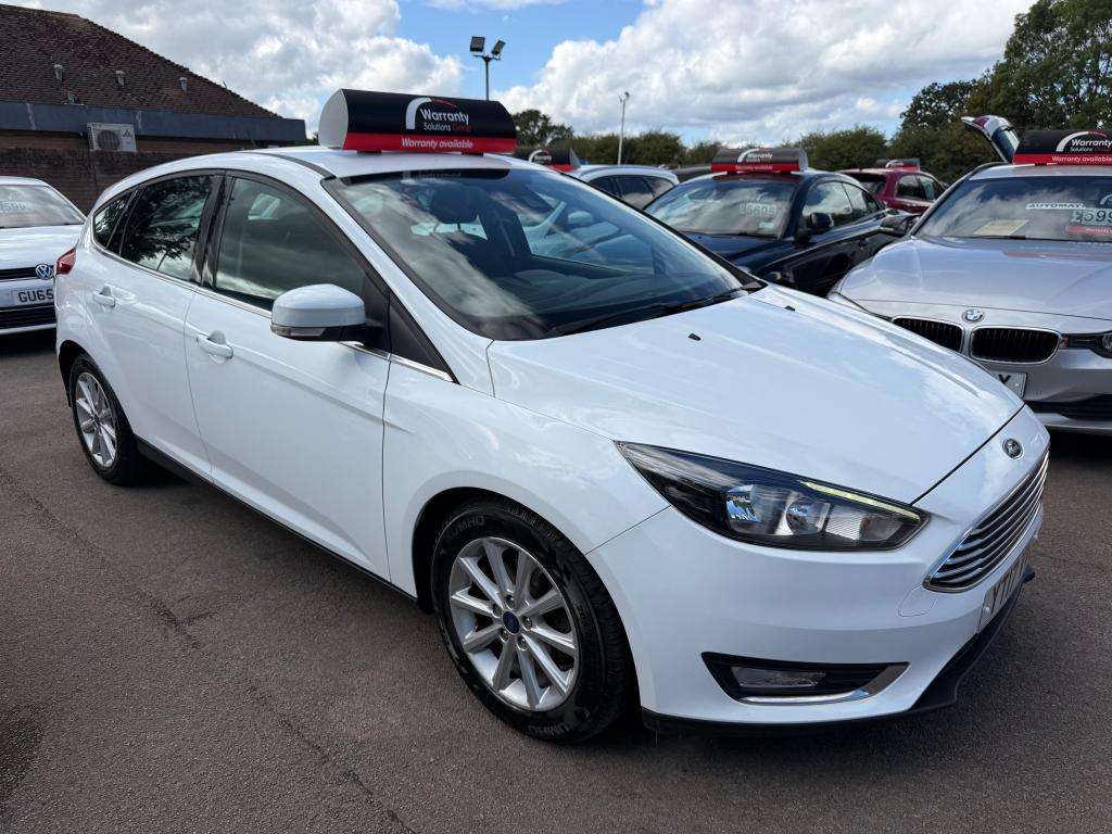 A 2017 FORD FOCUS Titanium A 2017 FORD FOCUS Titanium