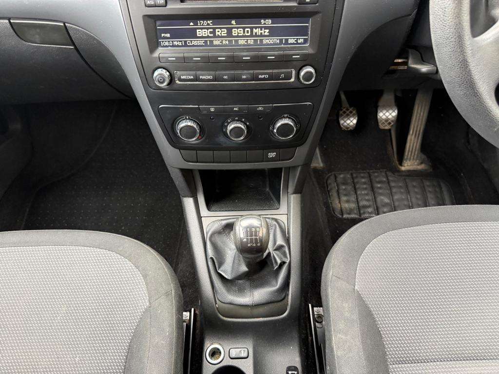 2011 SKODA YETI 2011 SKODA YETI
