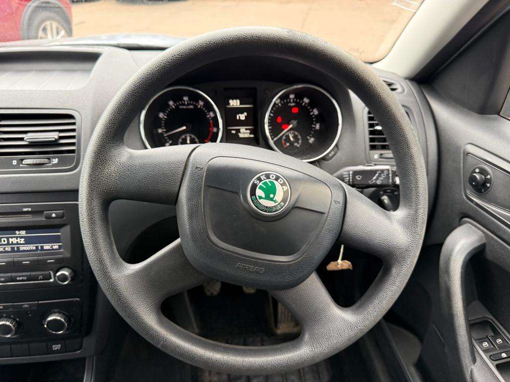 2011 SKODA YETI 2011 SKODA YETI