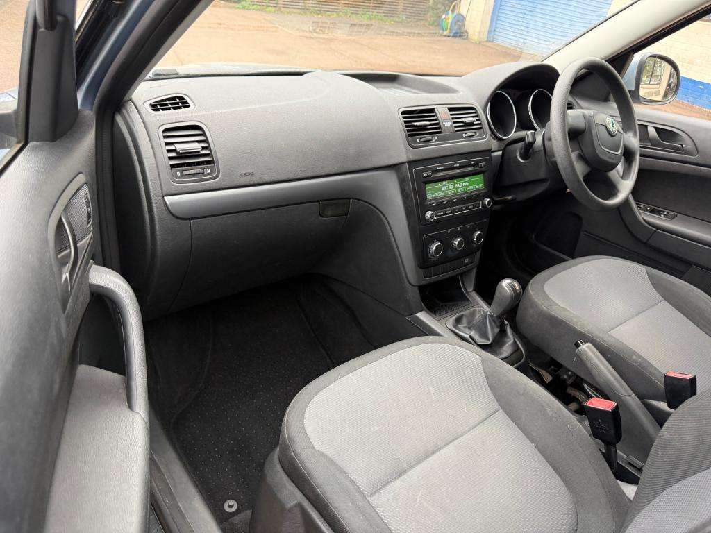 2011 SKODA YETI 2011 SKODA YETI