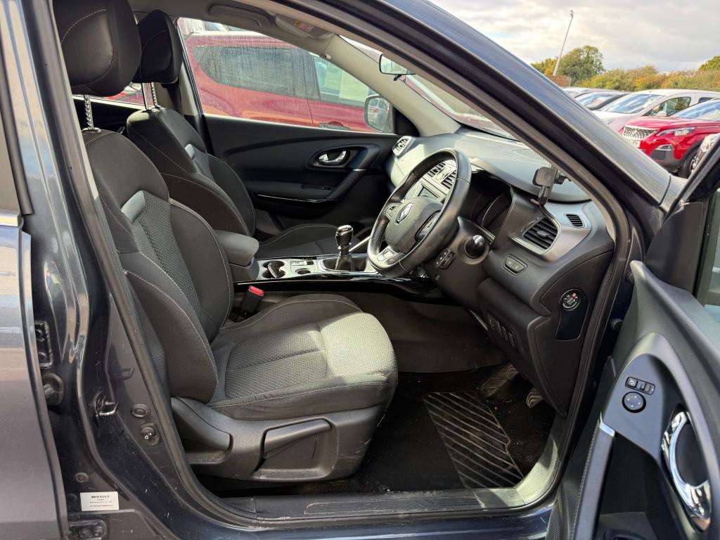 2017 RENAULT KADJAR 2017 RENAULT KADJAR