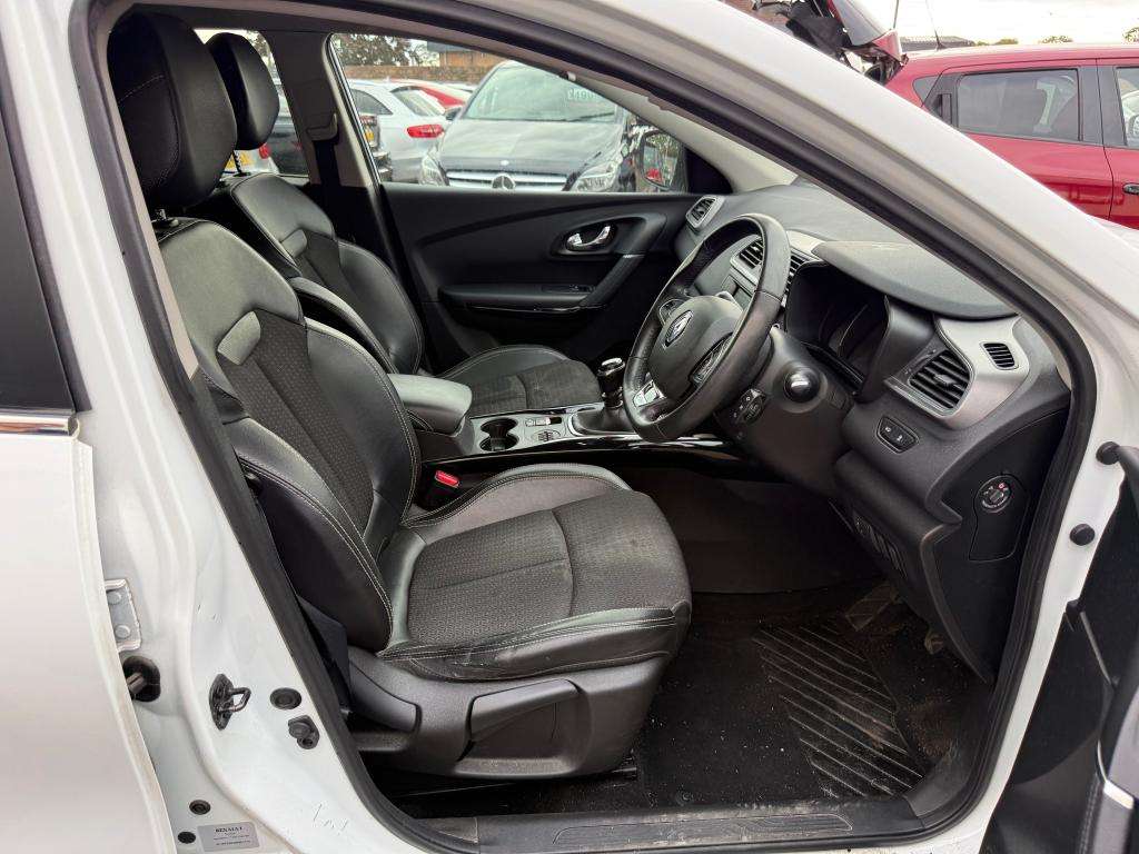 2016 RENAULT KADJAR 2016 RENAULT KADJAR
