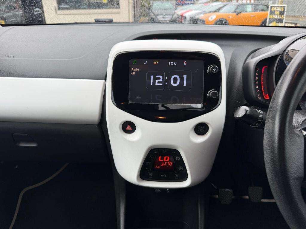 2016 PEUGEOT 108 2016 PEUGEOT 108