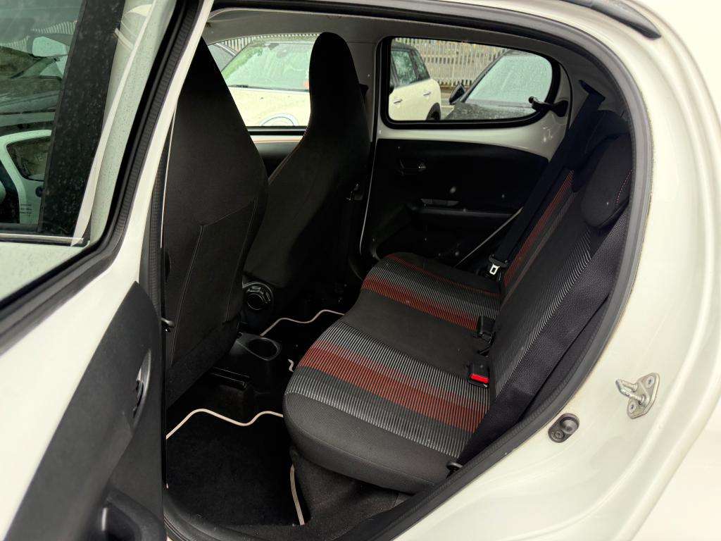 2016 PEUGEOT 108 2016 PEUGEOT 108