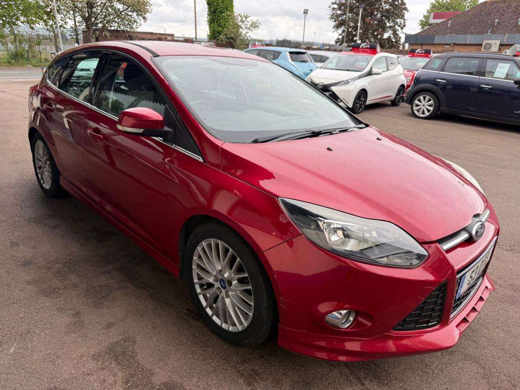 A 2012 FORD FOCUS Zetec S T A 2012 FORD FOCUS Zetec S T