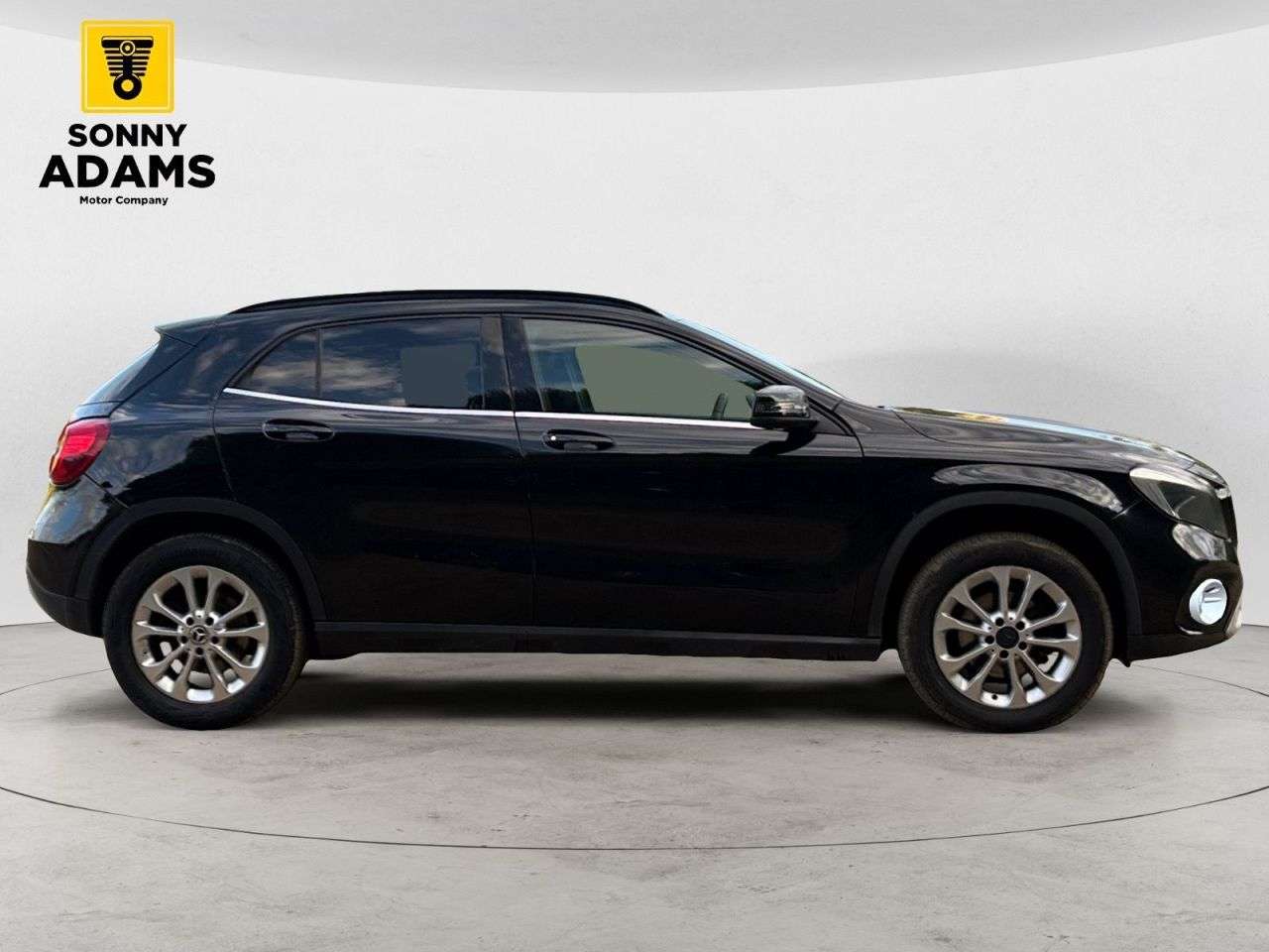 A 2017 MERCEDES-BENZ GLA 2.1 GLA200d SE SUV 5dr Diesel Manual Euro 6 (s/s) (136 ps) A 2017 MERCEDES-BENZ GLA 2.1 GLA200d SE SUV 5dr Diesel Manual Euro 6 (s/s) (136 ps)