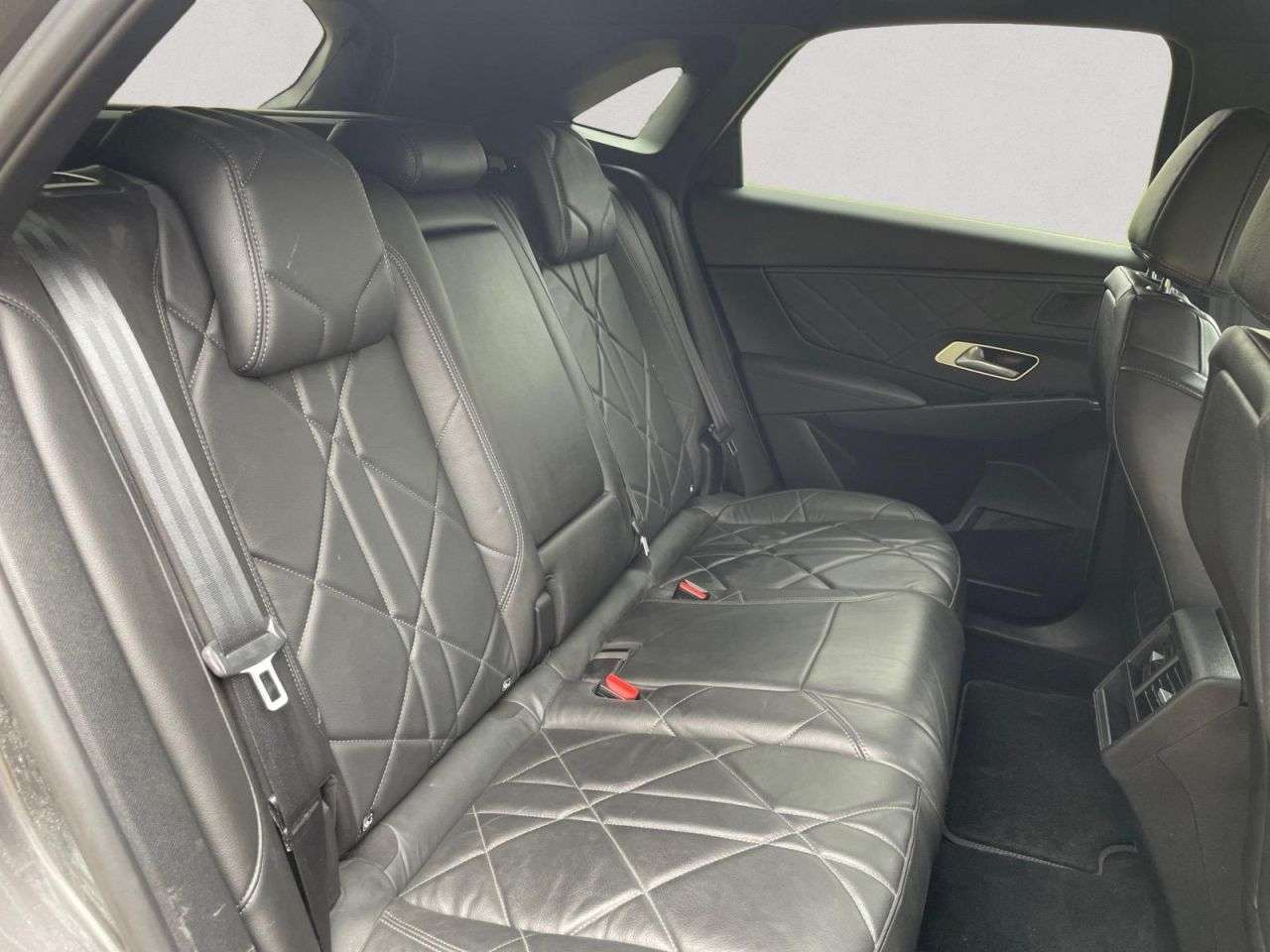 2021 DS AUTOMOBILES DS 7 CROSSBACK 2021 DS AUTOMOBILES DS 7 CROSSBACK