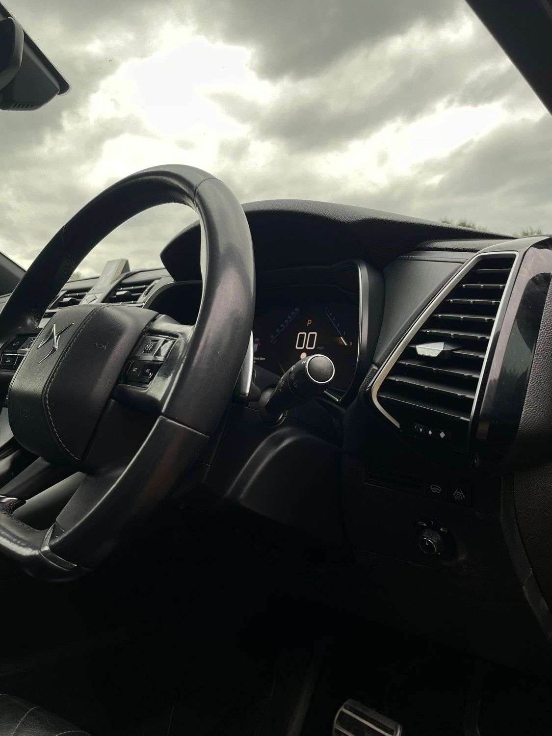 2021 DS AUTOMOBILES DS 7 CROSSBACK 2021 DS AUTOMOBILES DS 7 CROSSBACK